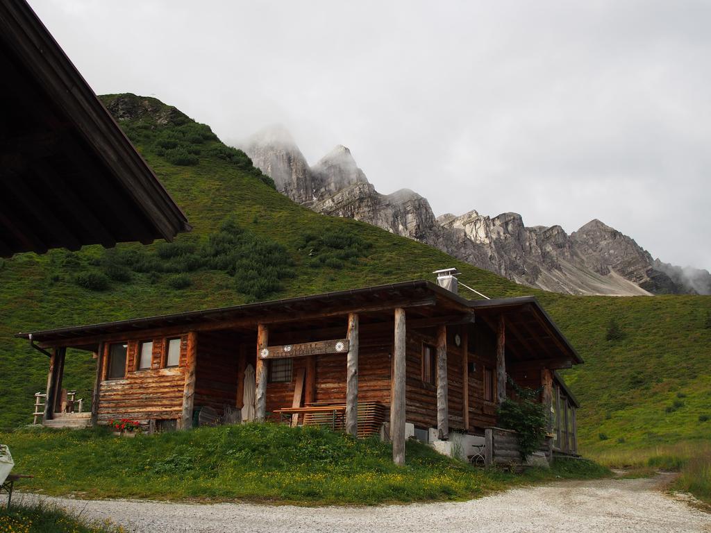 Edelweisshuette Ladurns Hotel Fleres Exterior photo